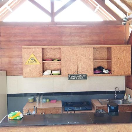 The Golden Ave Bungalow Gili Trawangan Exterior photo